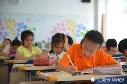 暑期托管新探索 陕西泾阳县中小学开启“官方带娃”模式