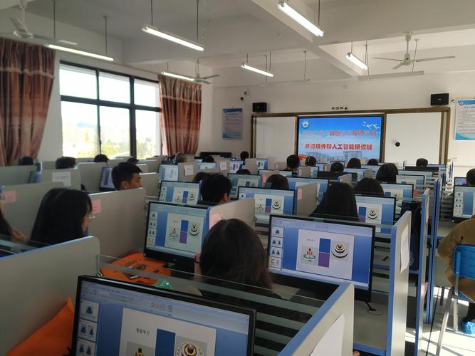 创客之光点亮乡镇课堂 周宁县中小学创客指导师培训“开源硬件与人工智能”研修班集锦（三）